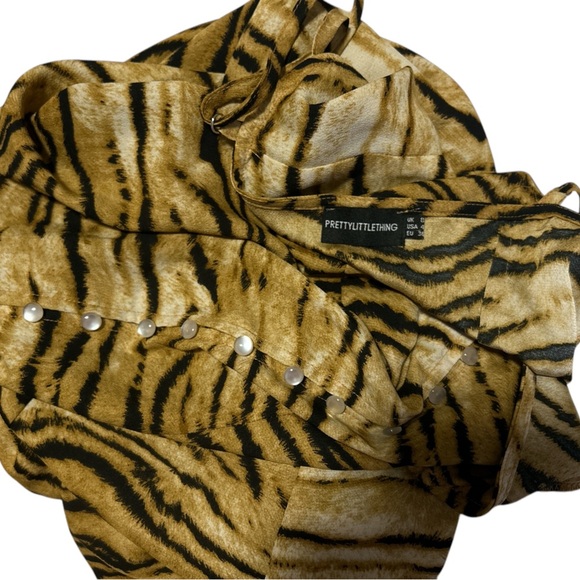 PrettyLittleThing Tiger Print Midi Slip Dress - Picture 4 of 4